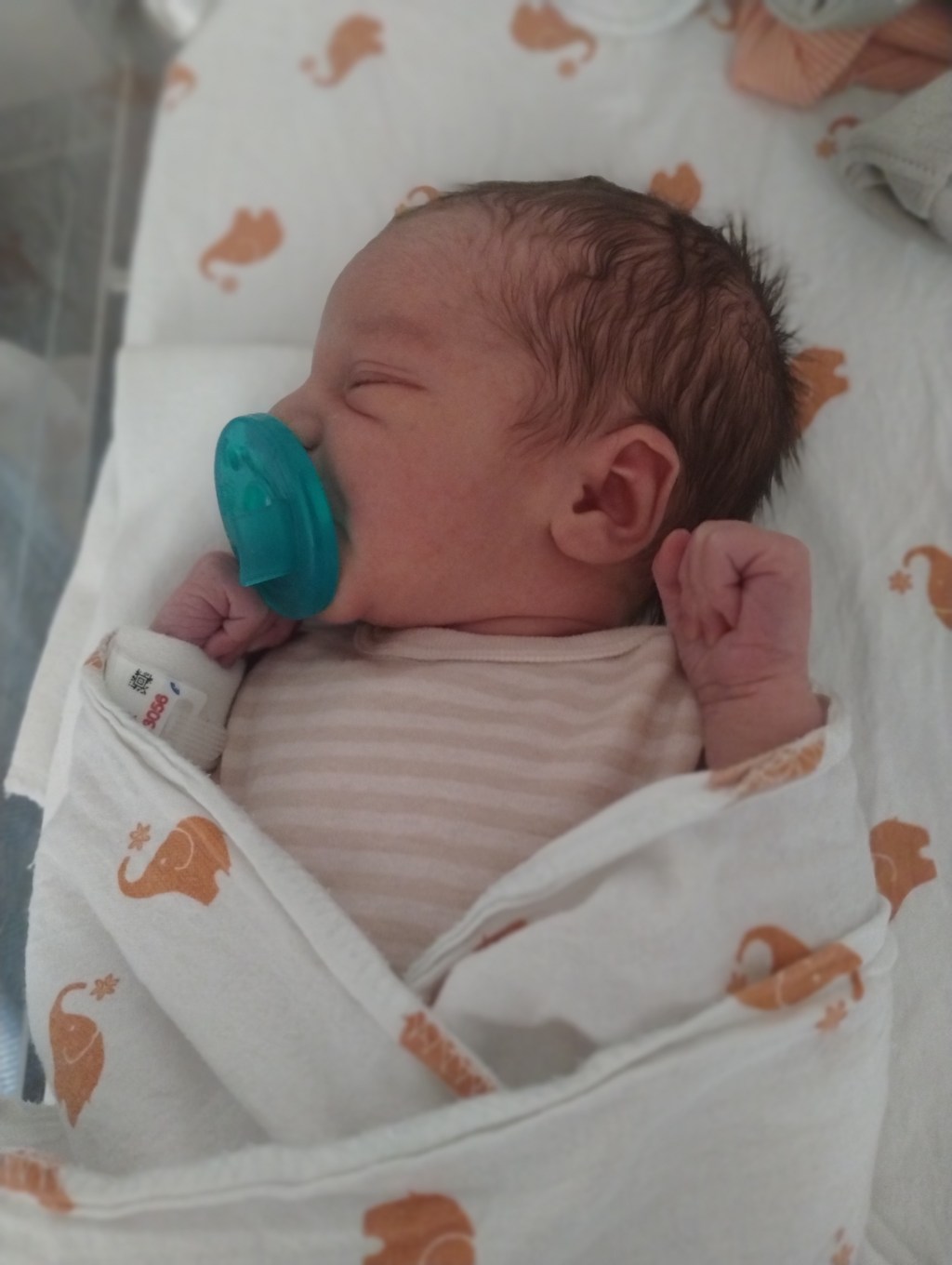 Meaningful & Practical Ways to Support a New Mom